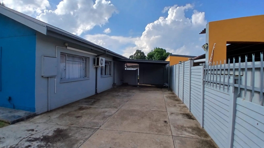 5 Bedroom Property for Sale in Universitas Free State